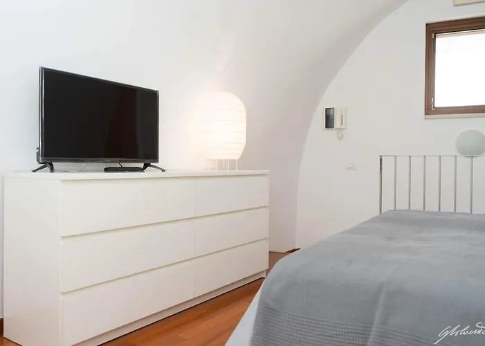 Casa Gnostra 3* נוצ'י